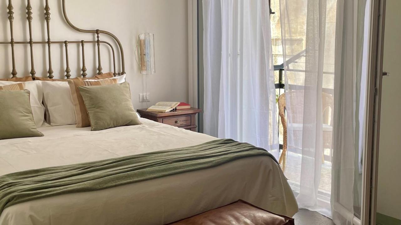 Shallah Apartment Nel Cuore Del Centro Storico Di パレルモ エクステリア 写真