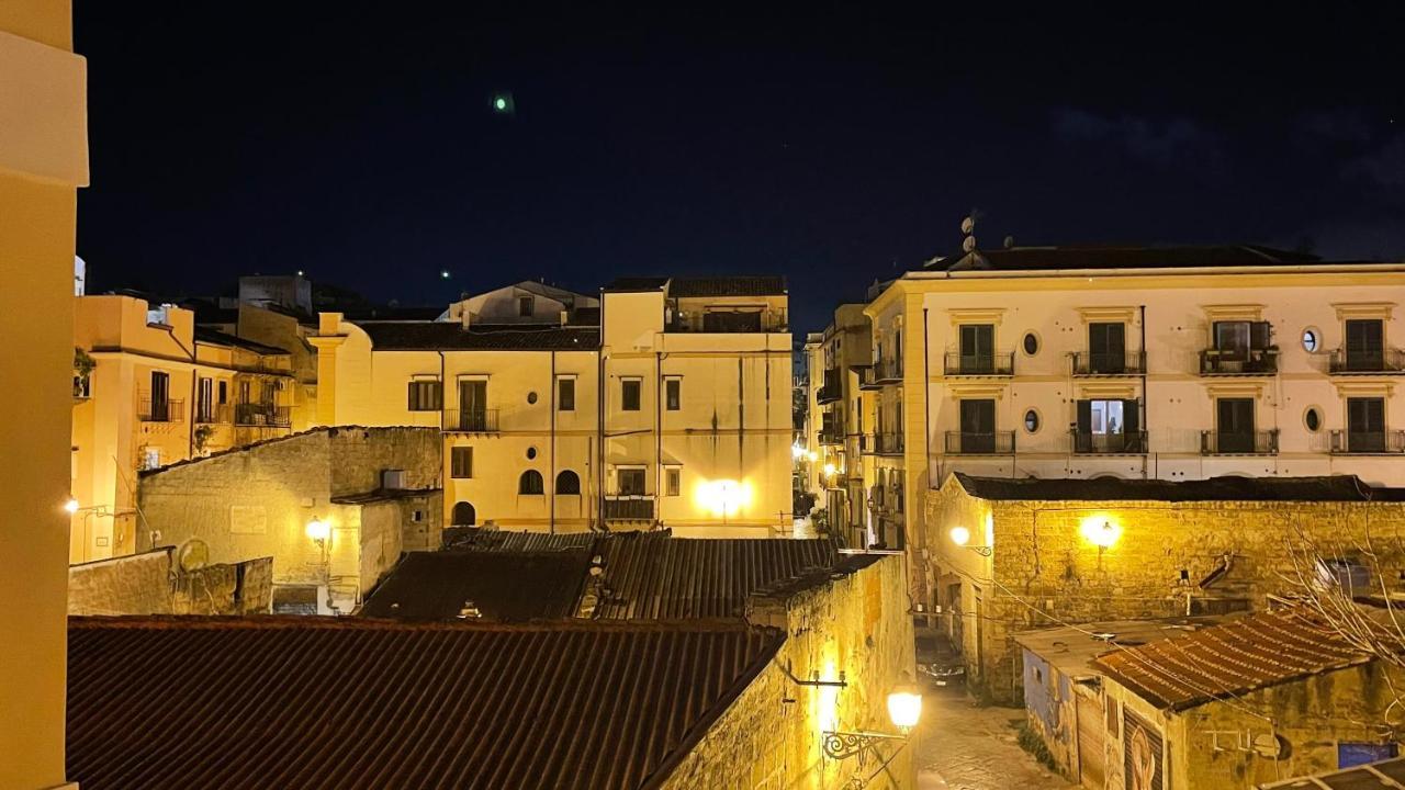 Shallah Apartment Nel Cuore Del Centro Storico Di パレルモ エクステリア 写真